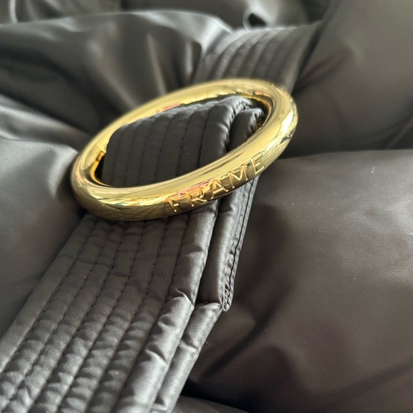 Frame Wrap Puffer Jacket - Picture 6 of 9